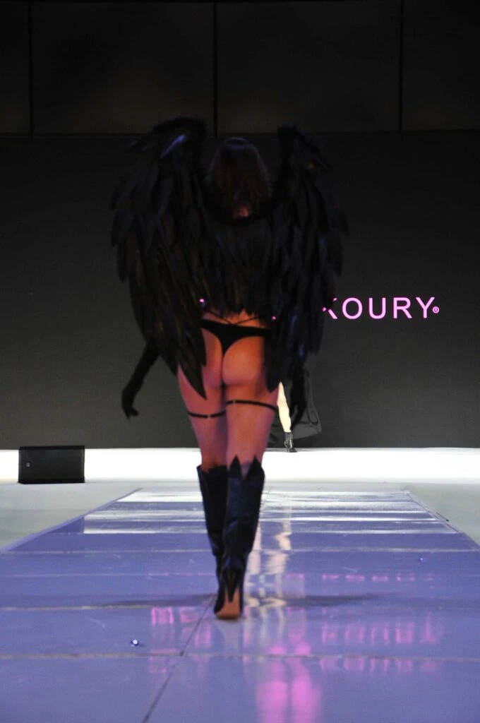 Así fue el debut en la pasarela de Brenda Di Aloy, la hija de Amalia 'Yuyito' González