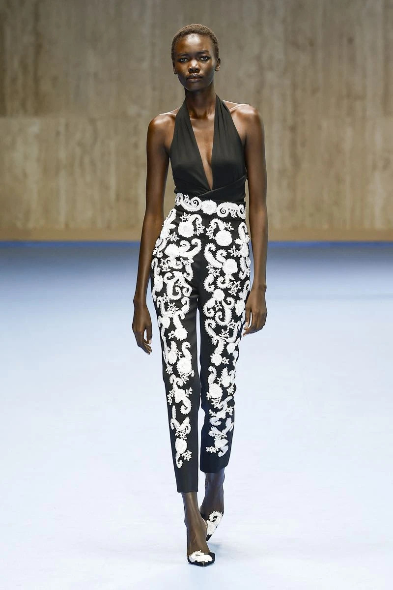 Desfile de Carolina Herrera, primavera verano 2025 en NYFW