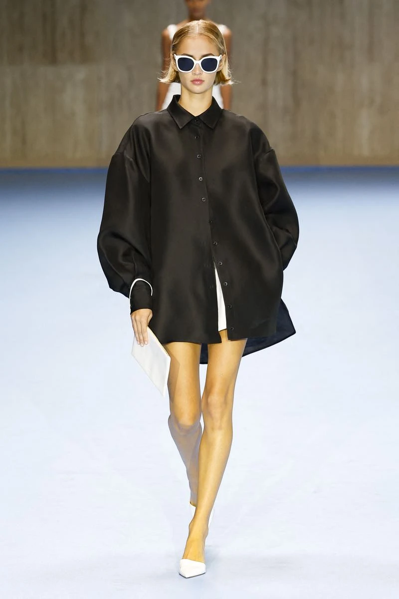 Desfile de Carolina Herrera, primavera verano 2025 en NYFW