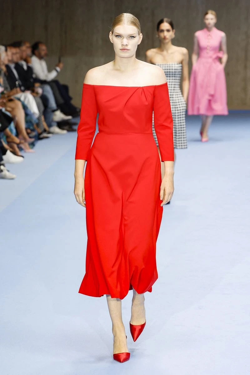 Desfile de Carolina Herrera, primavera verano 2025 en NYFW