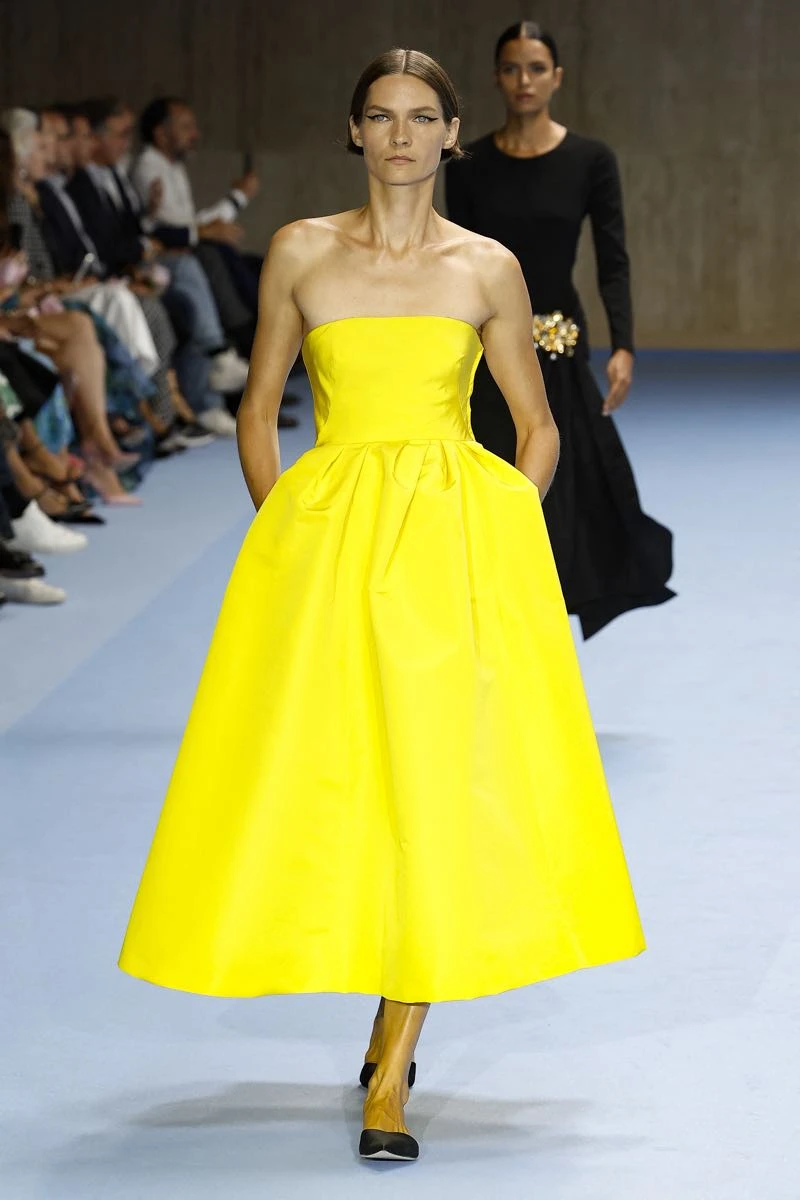 Desfile de Carolina Herrera, primavera verano 2025 en NYFW
