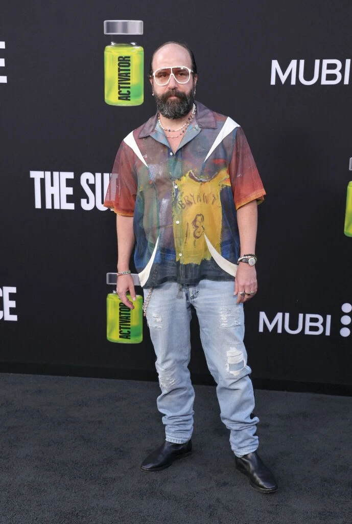 de Demi Moore y sus hijas a Sarah Margaret Qualley, los famosos en el estreno de "La sustancia"