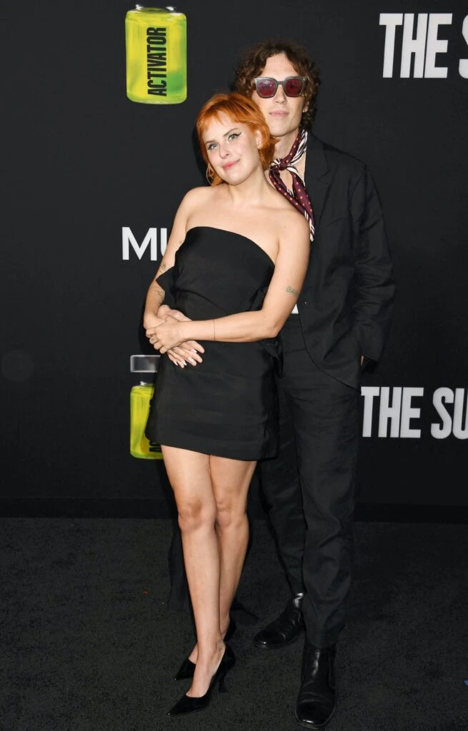 de Demi Moore y sus hijas a Sarah Margaret Qualley, los famosos en el estreno de "La sustancia"