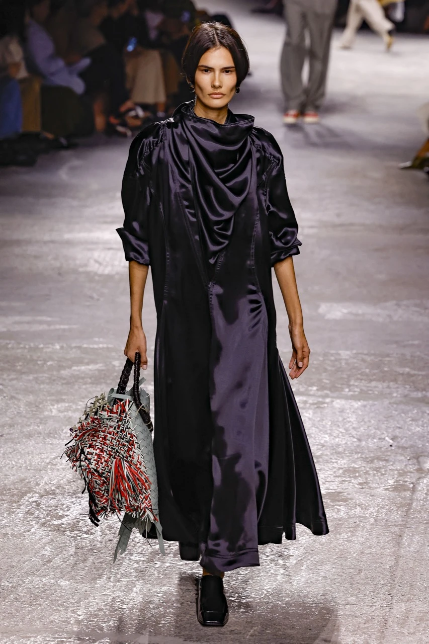 Desfile de Bottega Veneta primavera verano 2025