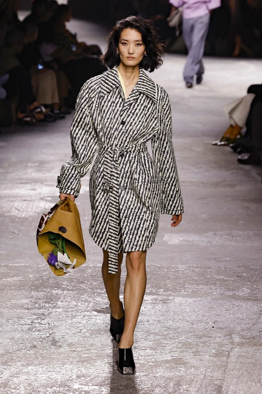 Desfile de Bottega Veneta primavera verano 2025