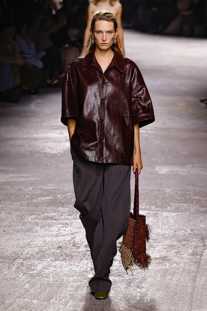 Desfile de Bottega Veneta primavera verano 2025