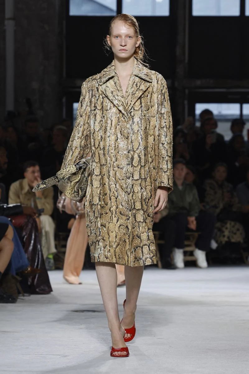 Dries Van Noten primavera verano 2025