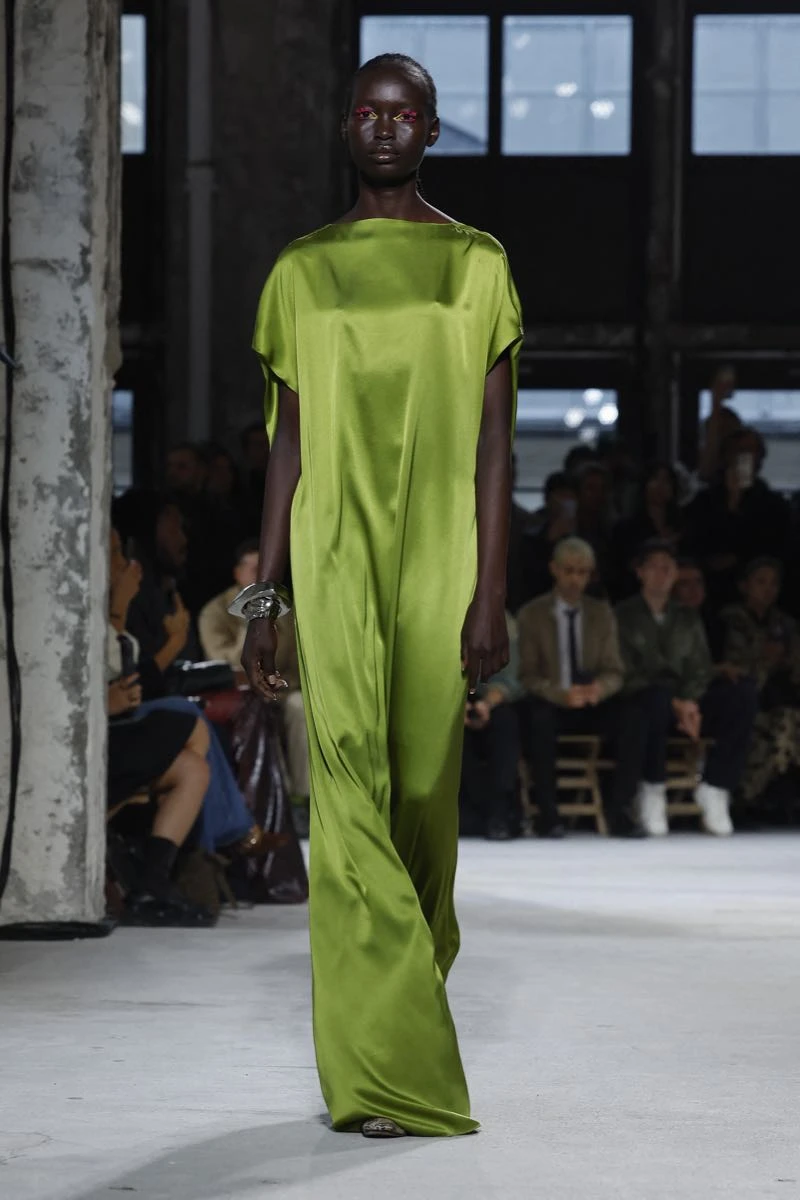 Dries Van Noten primavera verano 2025