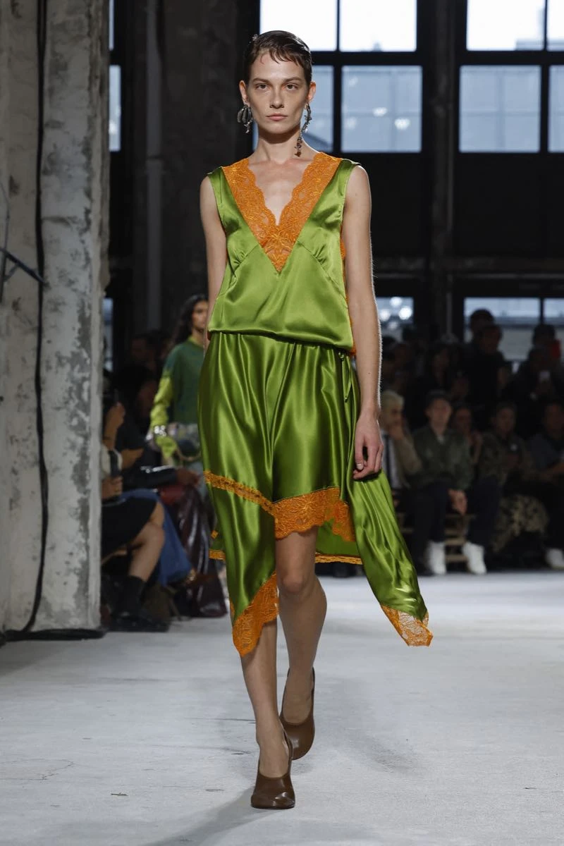 Dries Van Noten primavera verano 2025