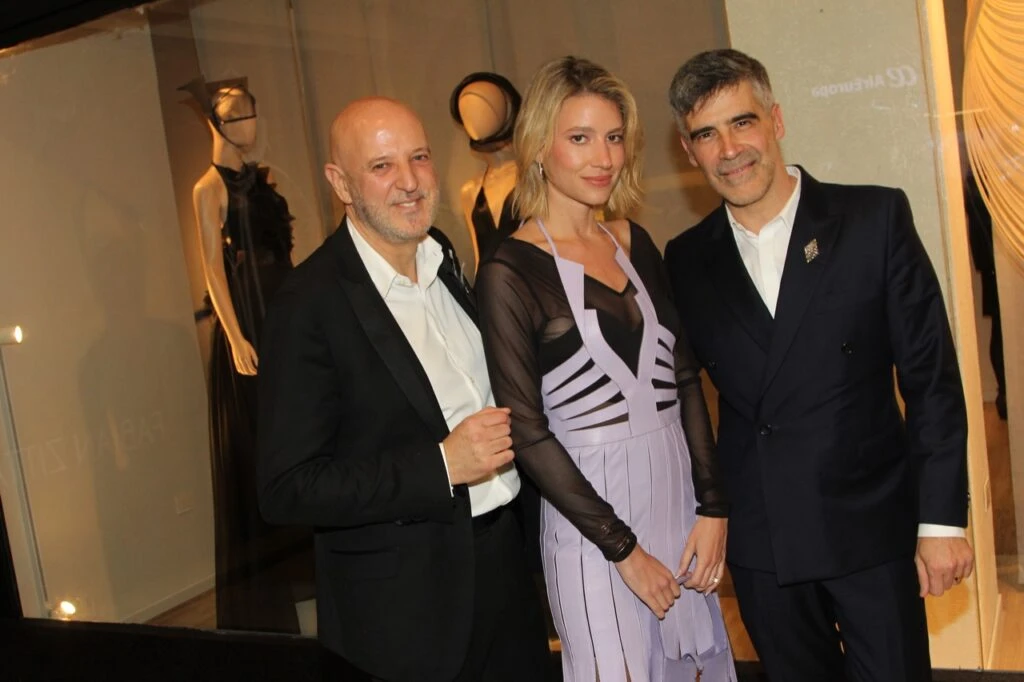 Zitta y Angie Landaburu.