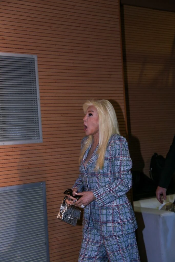 El look sastrero de Susana Giménez en un evento