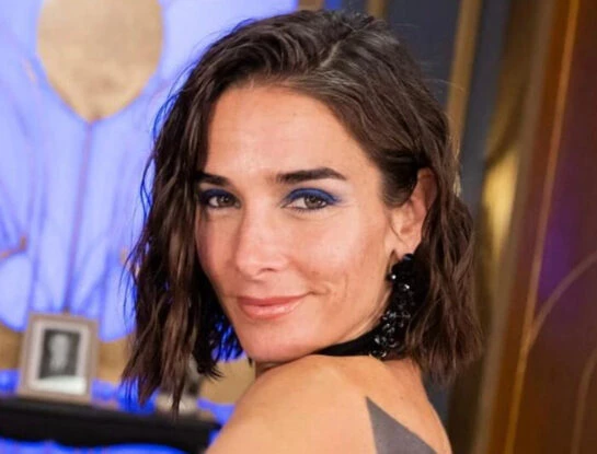 Juana Viale apostó por la moda circular en la mesaza de este domingo: llevó un look reciclado