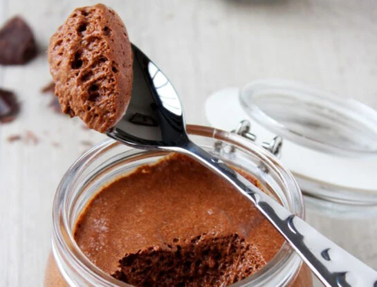 ¡Mousse de chocolate fácil y rápida!: la receta de Osvaldo Gross, lista en minutos