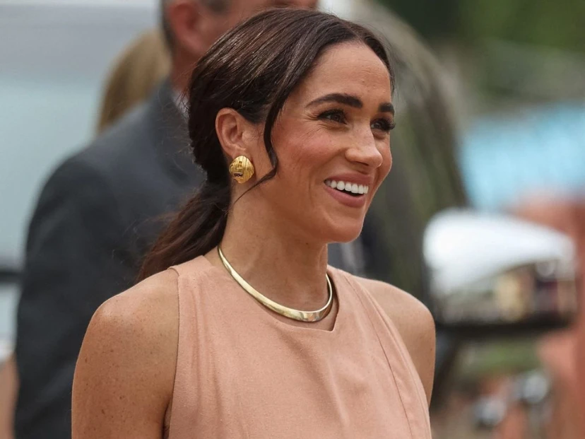 Meghan Markle apostó por un look minimalista y chic para un evento con Oprah Winfrey