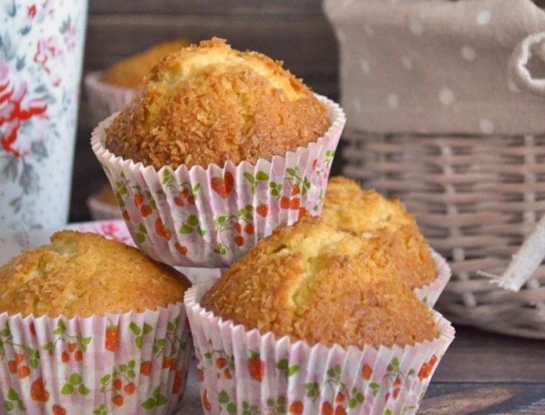 Muffins de coco y yogurt: la receta de Daniela Lopilato para la hora del té