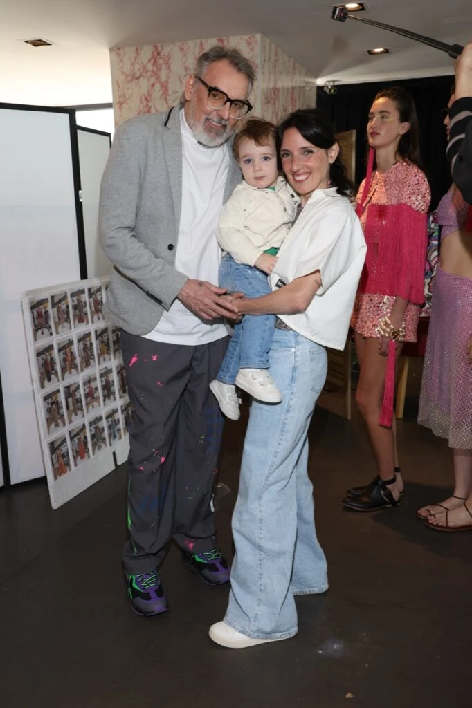 Benito junto a su hija Marina y su nieto Fermín.