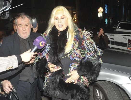El look de Susana Giménez para ir al canal de streaming Olga: deslumbró con un estilo mob wife y marcó tendencia