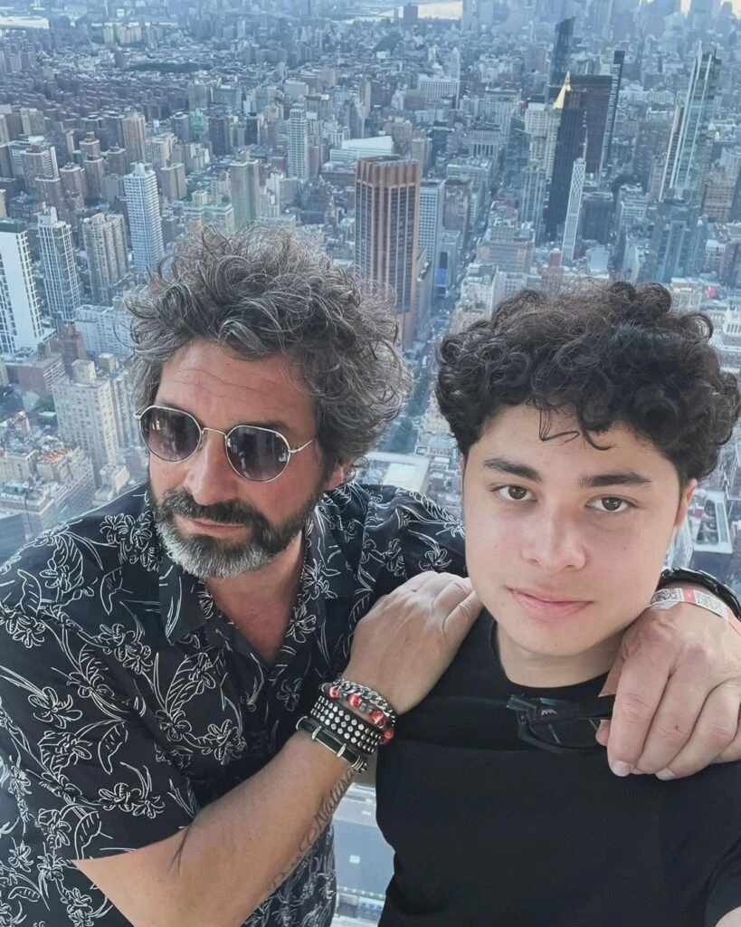 Iván Noble y su hijo Benito, que ya tiene 18 años