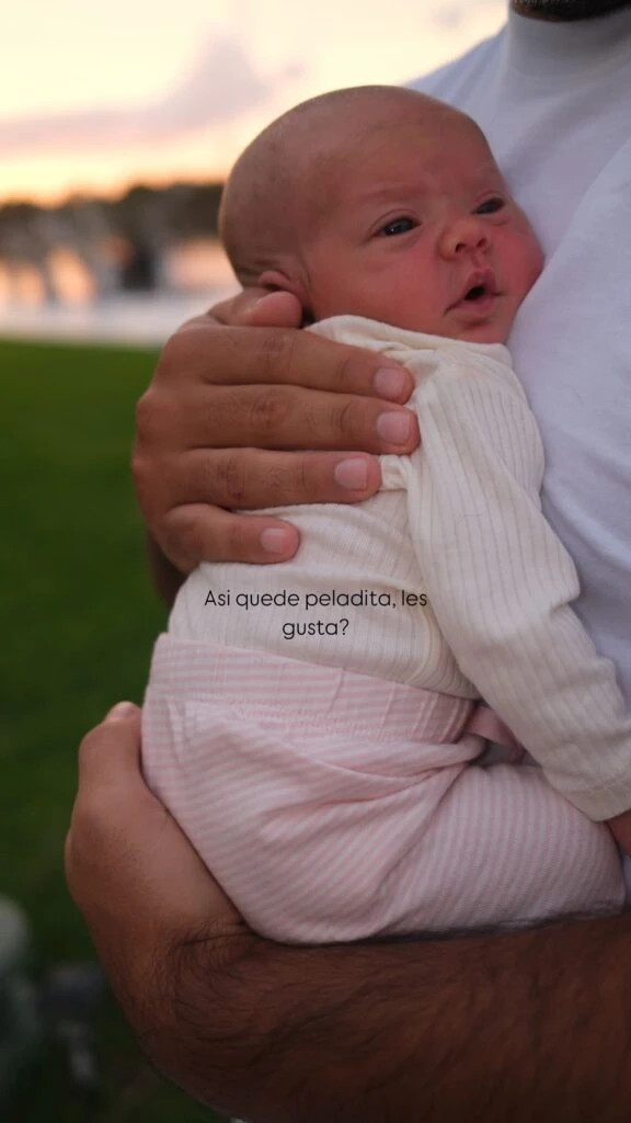 El primer cambio de look de Olivia Agüero: sus papás decidieron pelarla