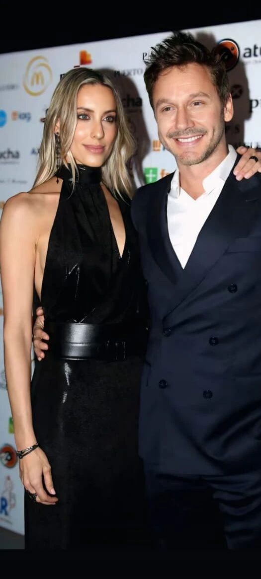 Benjamín Vicuña habló tras su primera salida oficial junto a Anita Espasandín: "Es increíble"