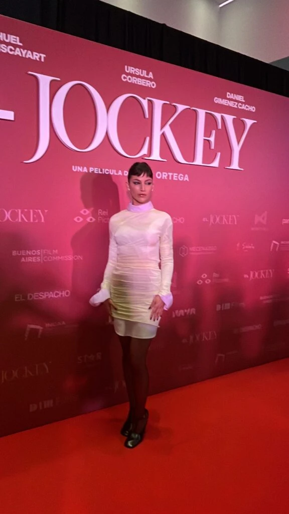 El look de Úrsula Corberó en la presentación de "El jockey"