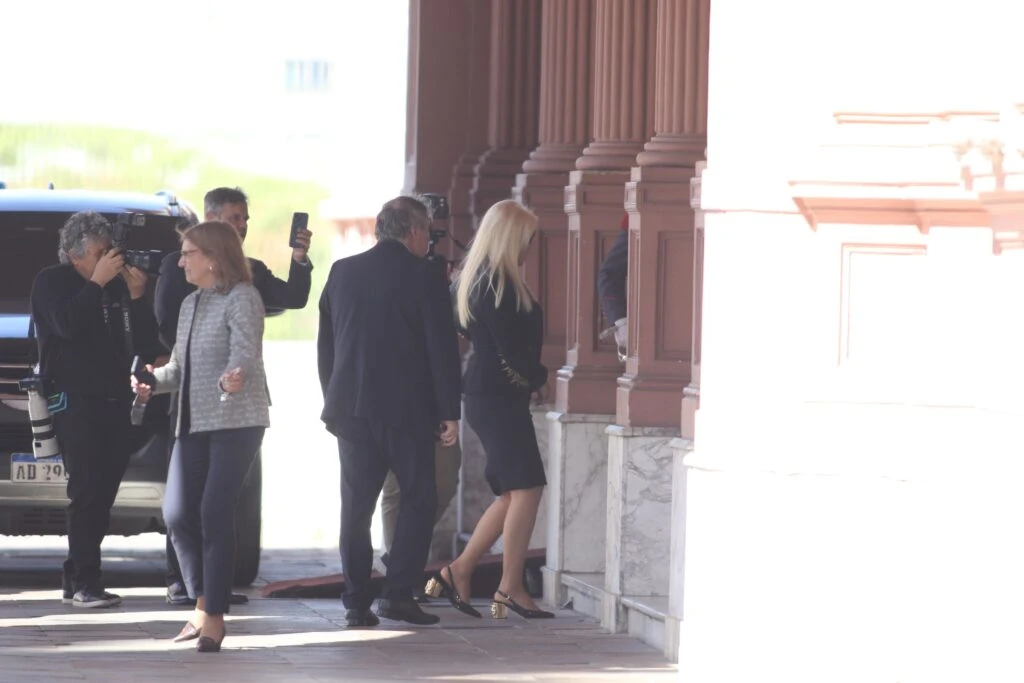 Las fotos de Susana llegando a la Casa Rosada para entrevistar a Milei