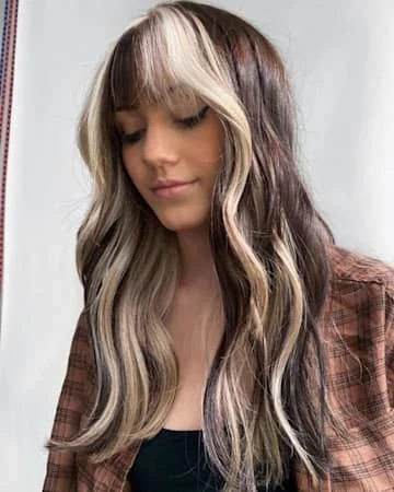 las mechas gruesas son tendencia en 2024 El 'copper hair' de Gigi Hadid y todas las tendencias en coloración