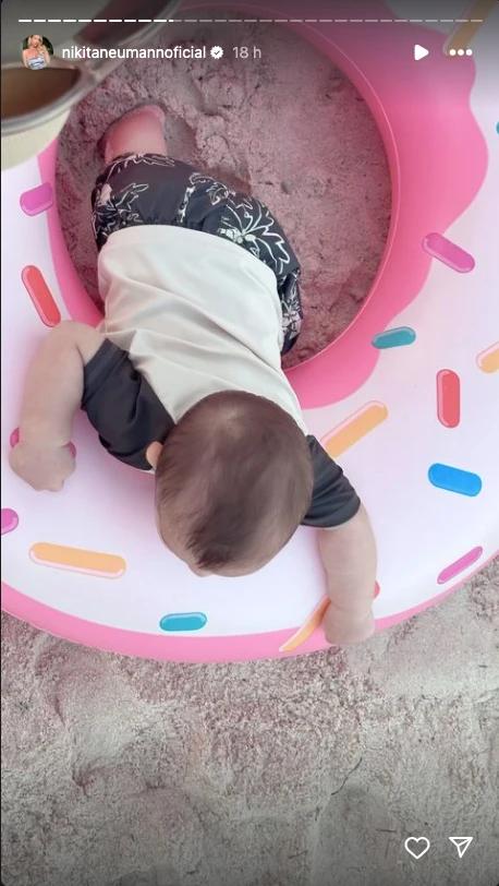 El look súper tierno de Cruz Urcera en la playa