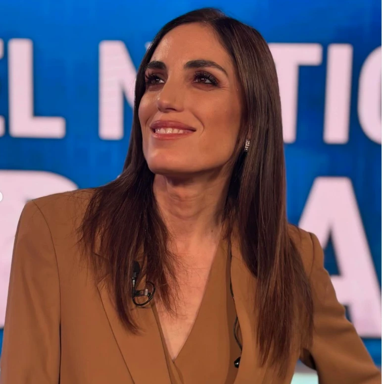 Cata de Elía anunció al aire que está embarazada