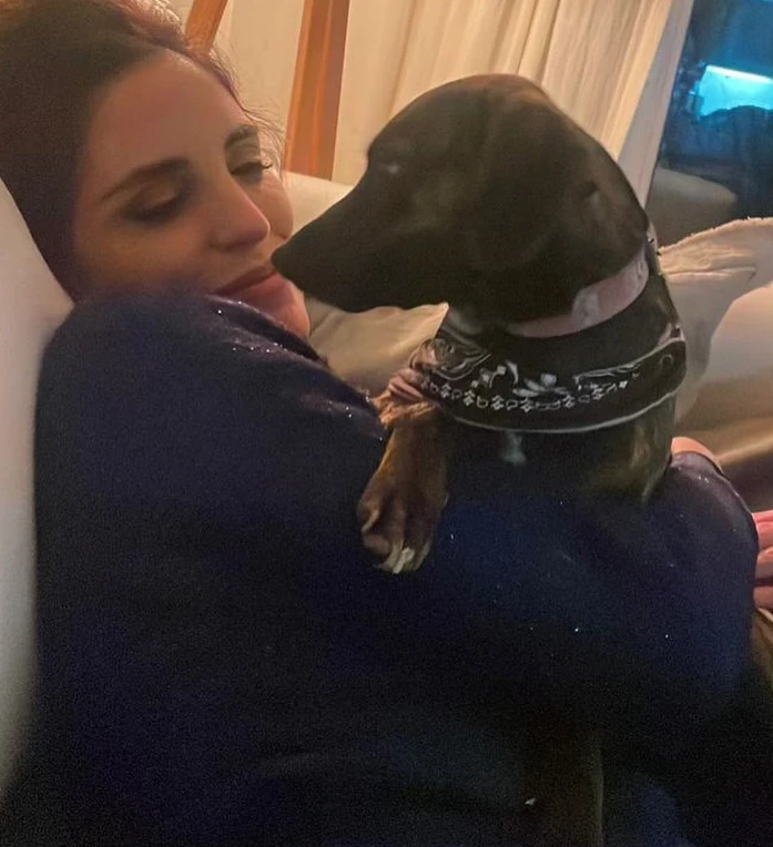 Cata de Elía anunció al aire que está embarazada