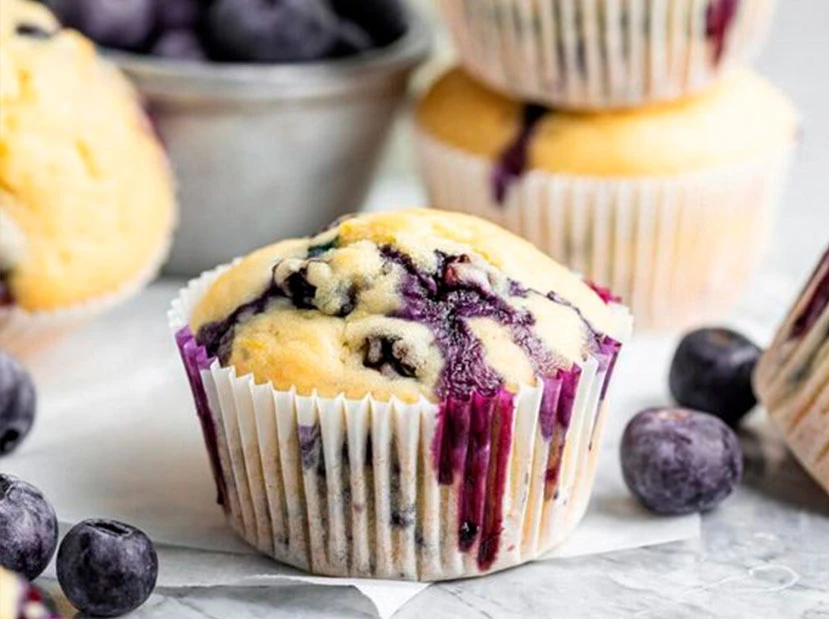 muffins de queso crema y arándanos