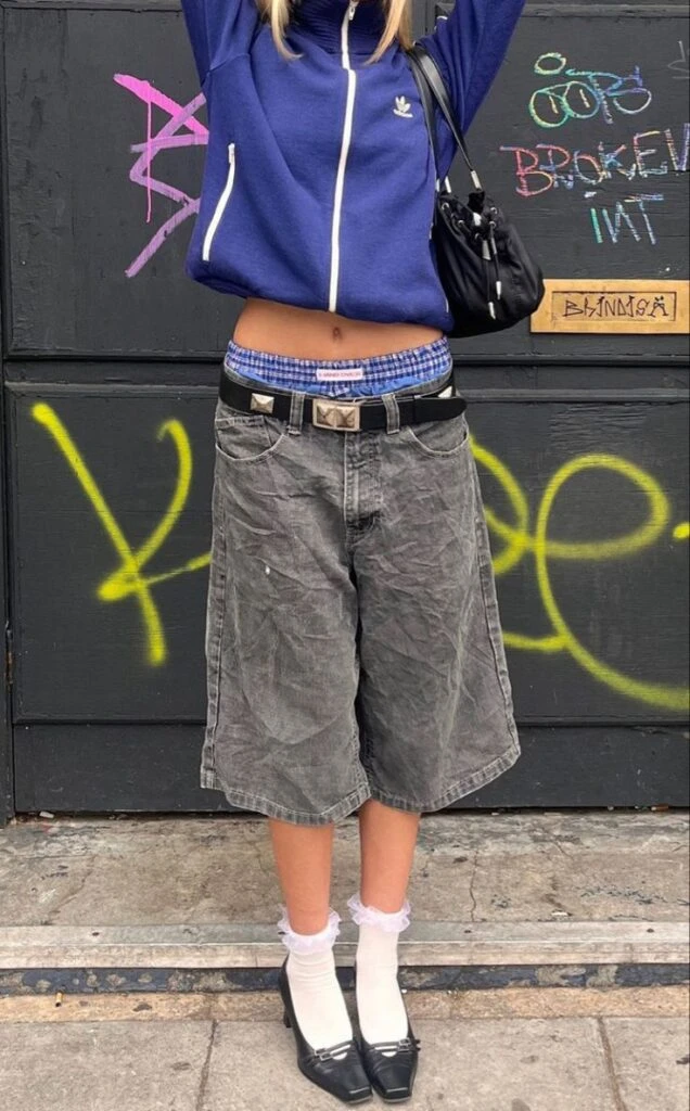 looks con el accesorio más inesperado de la primavera