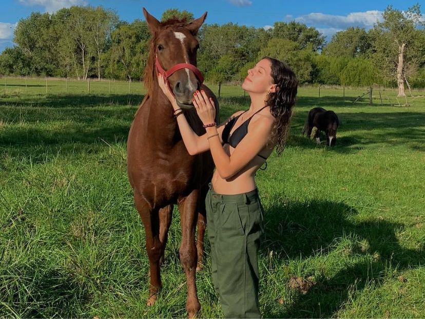Así está Emma, la hija de Denise Dumas y Campi, a sus 17 años
