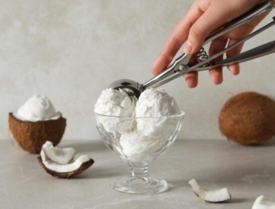 Cómo preparar helado de coco: una receta que sólo lleva 4 ingredientes