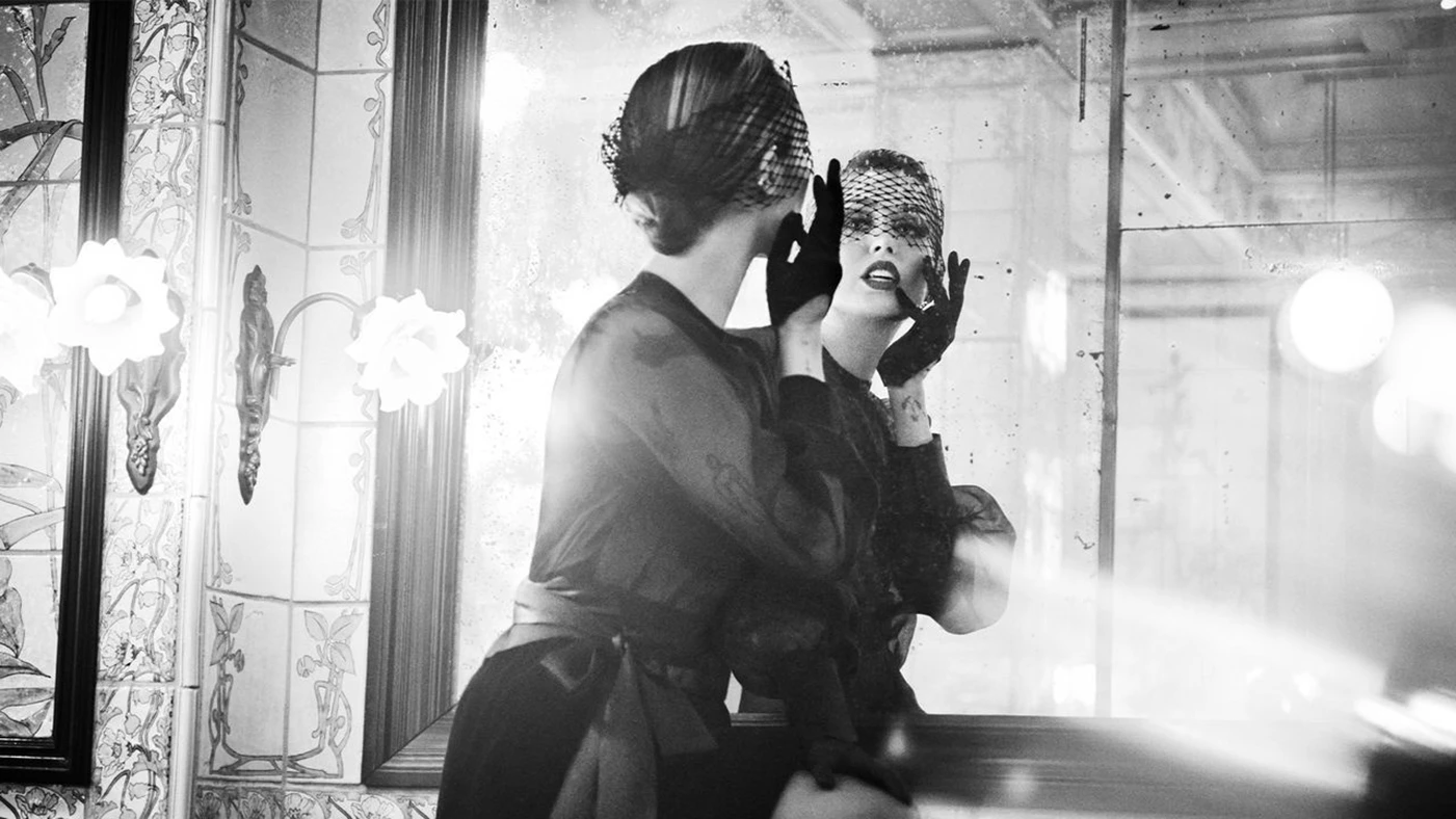 Campaña de Dolce & Gabbana otoño invierno 2024-2025 protagonziada por Miley Cyrus y fotografiada por Steven Meisel.