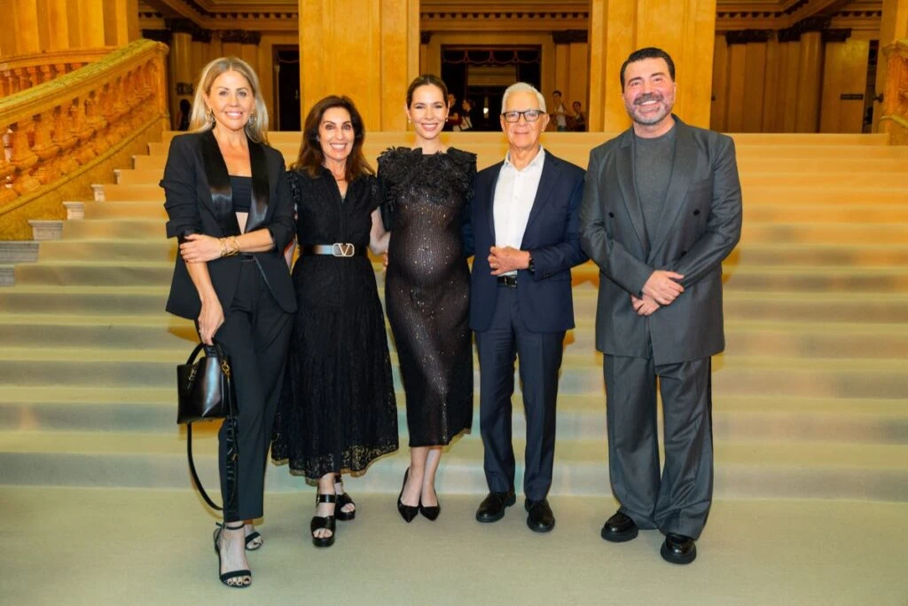Barbie Simons, Wendy Stanley ( esposa Embajador Estados Unidos) , Elina y Eduardo Costantini y Javier Saiach
