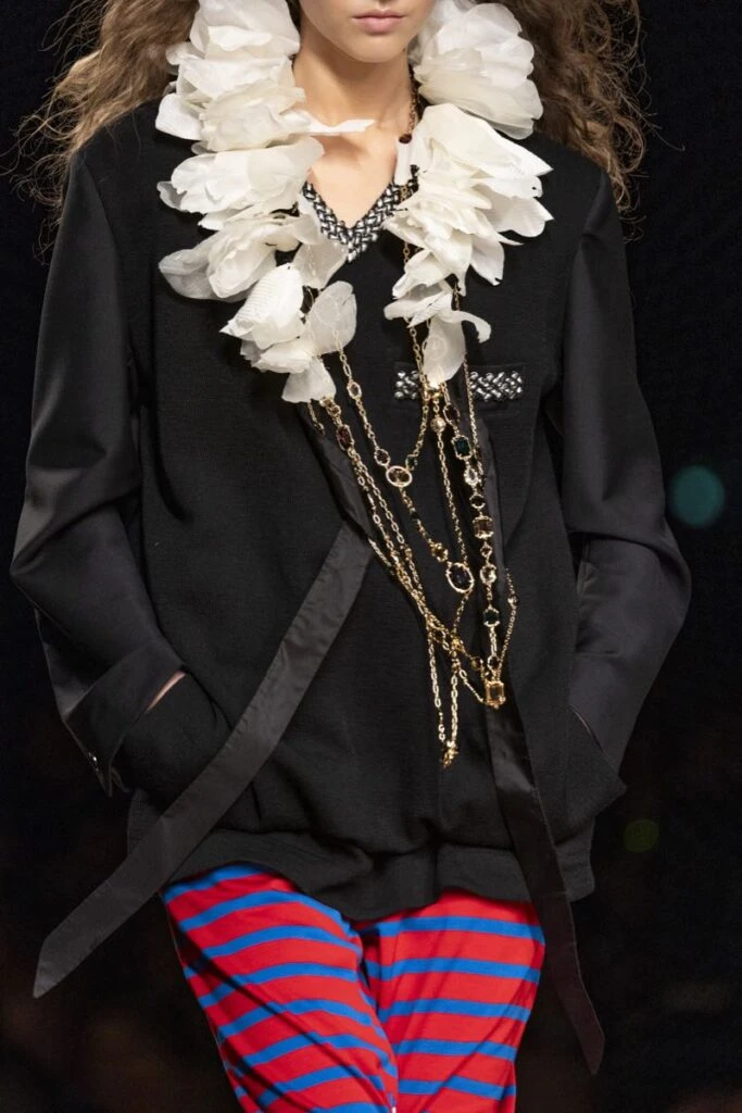 Accesorios en el desfile de Louis Vuitton