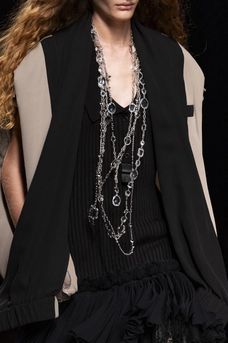 Accesorios en el desfile de Louis Vuitton