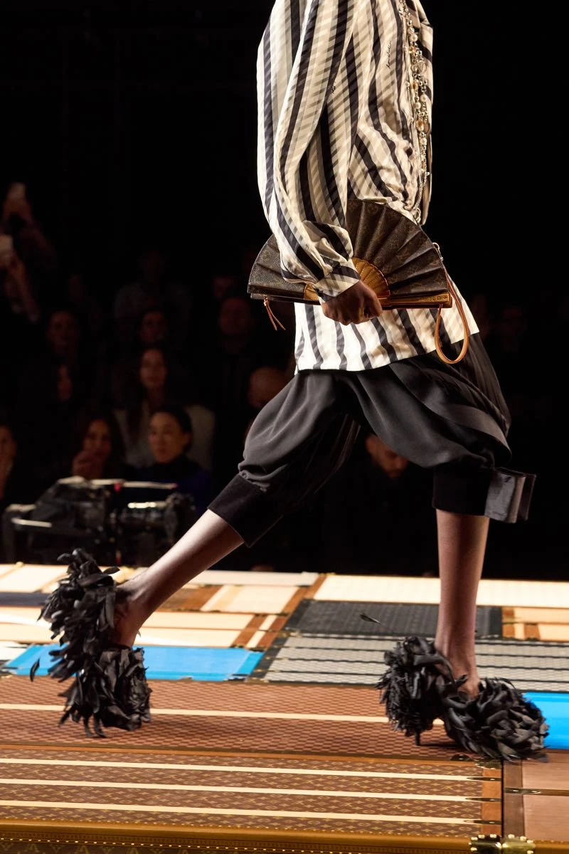 Accesorios en el desfile de Louis Vuitton