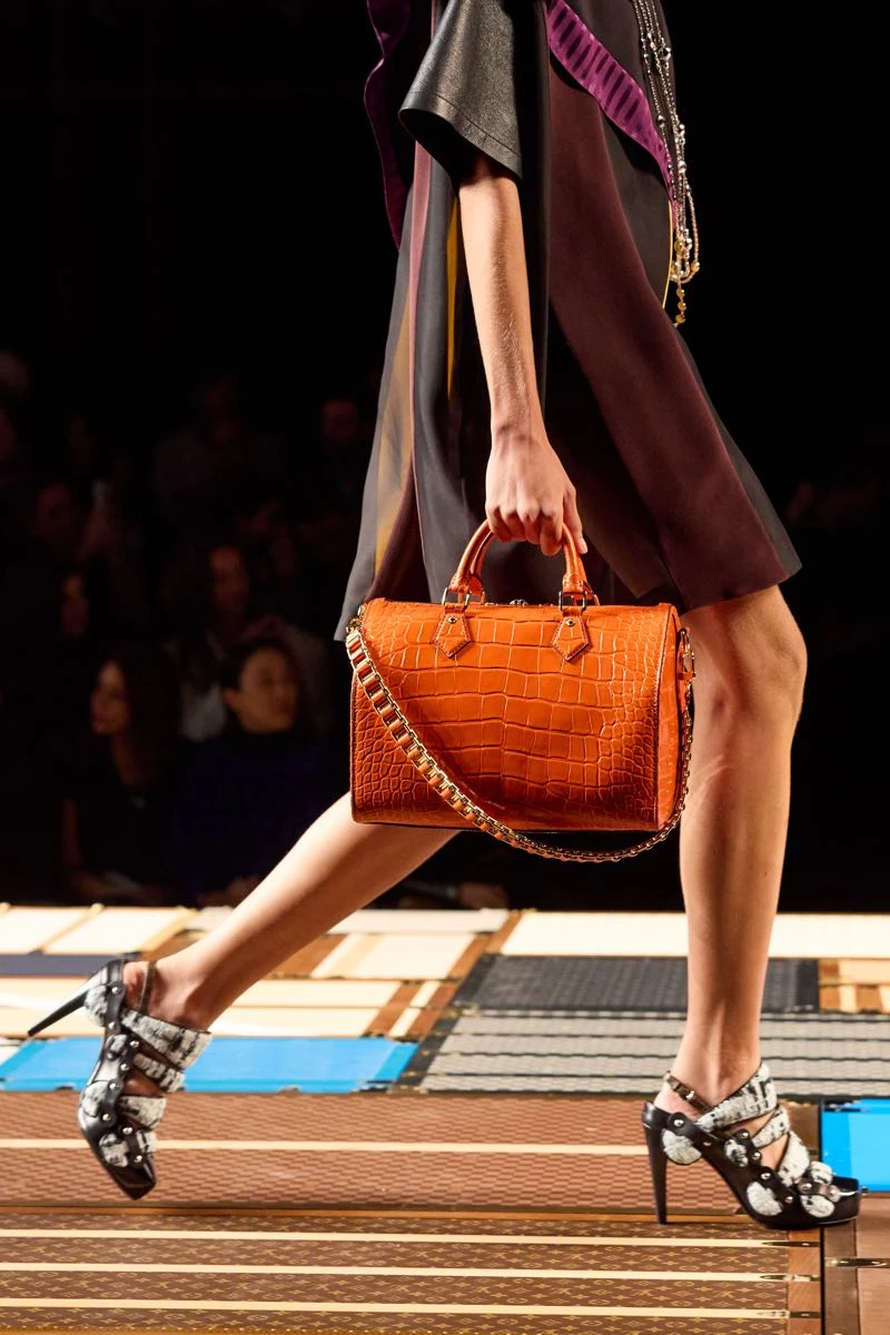 Accesorios en el desfile de Louis Vuitton
