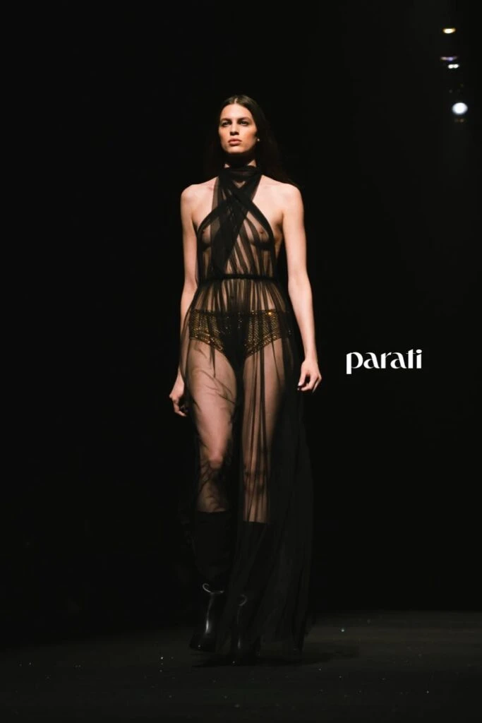 Desfile de Joti Harriague