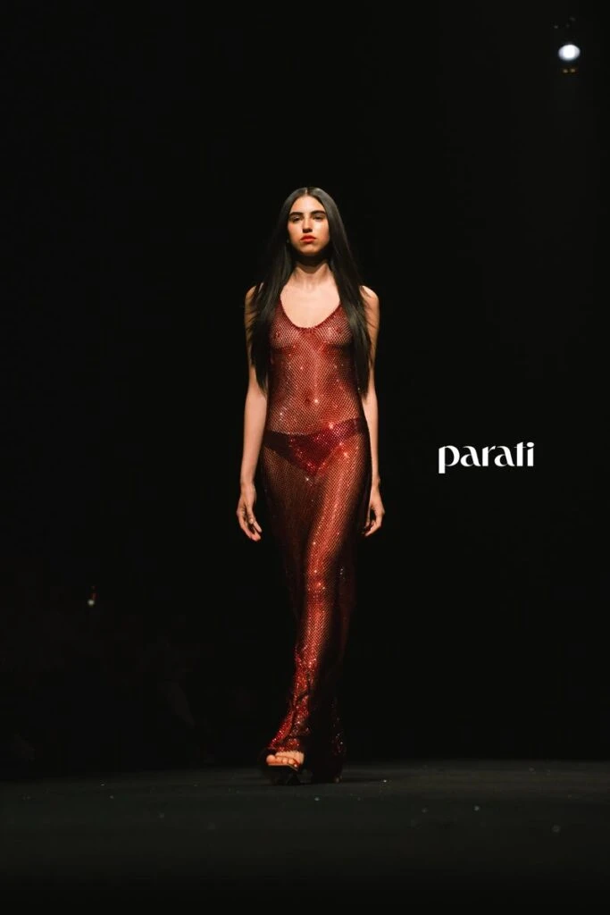 Desfile de Joti Harriague