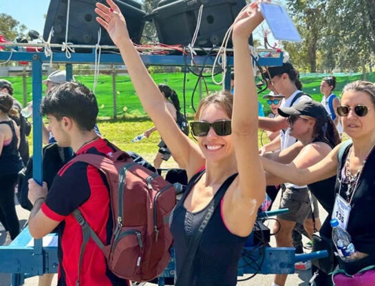 Las fotos de Pampita en la peregrinación a Luján: con amigas y una actitud muy positiva