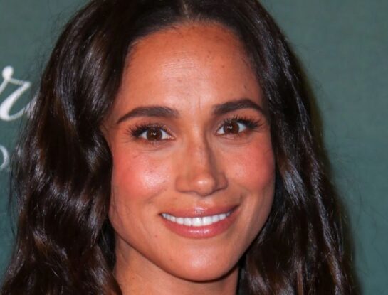 Meghan Markle sorprende con un look circular de Carolina Herrera
