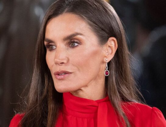 Así fue el look total red de Letizia Ortiz para un evento
