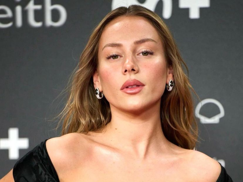 Ester Expósito respondió a las críticas hacia su cuerpo: "No somos muñecas"