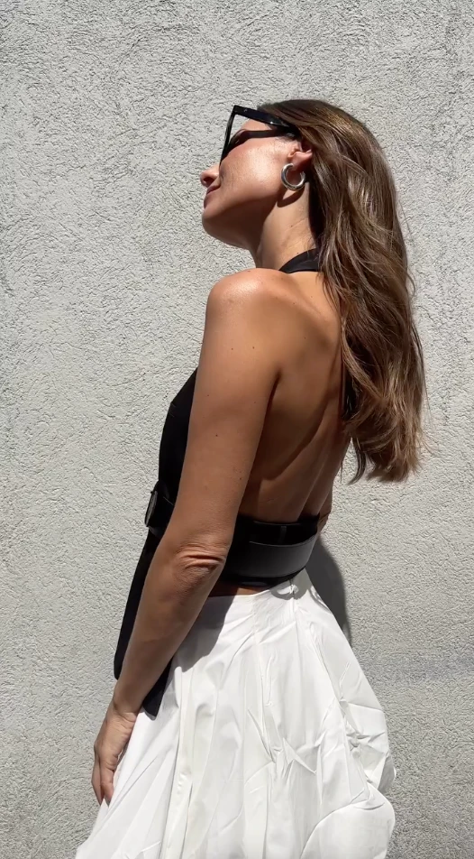 Pampita mostró cómo se lleva la bubble skirt, la falda tendencia del verano 2025