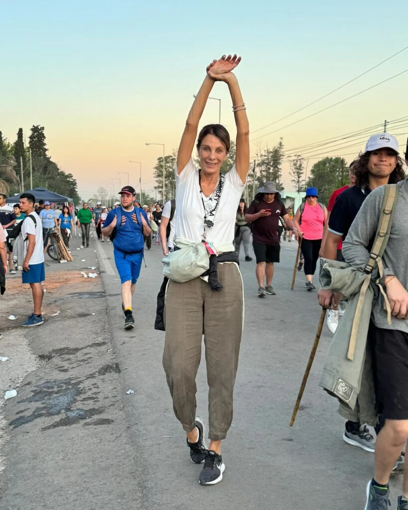 Nequi Galotti hizo la caminata a Luján