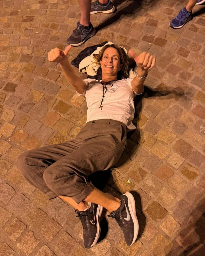 Nequi Galotti hizo la caminata a Luján