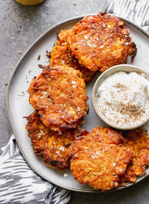 Cómo preparar latkes para Rosh Hashaná: la receta del plato tradicional judío para celebrar el Año Nuevo